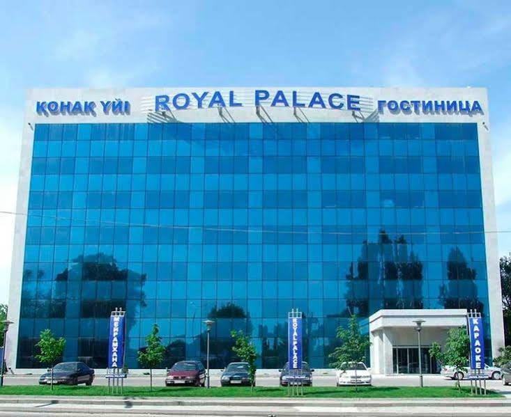 Royal Petrol Hotel Alma-Ata Exteriör bild